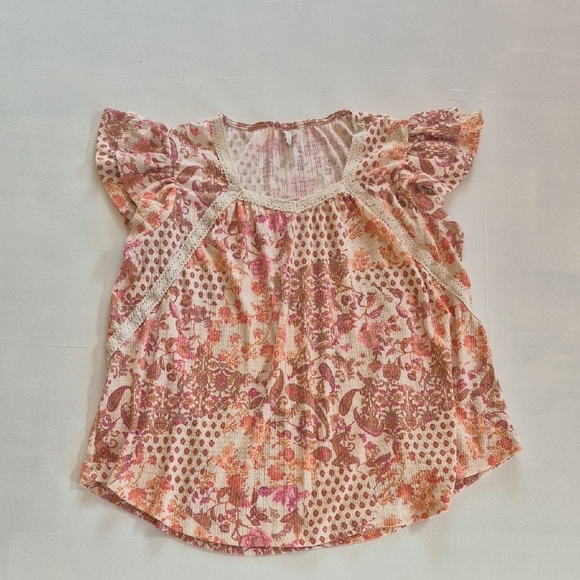 Cato Pink and Cream Blouse with Flutter Sleeves - Picture 1 of 6